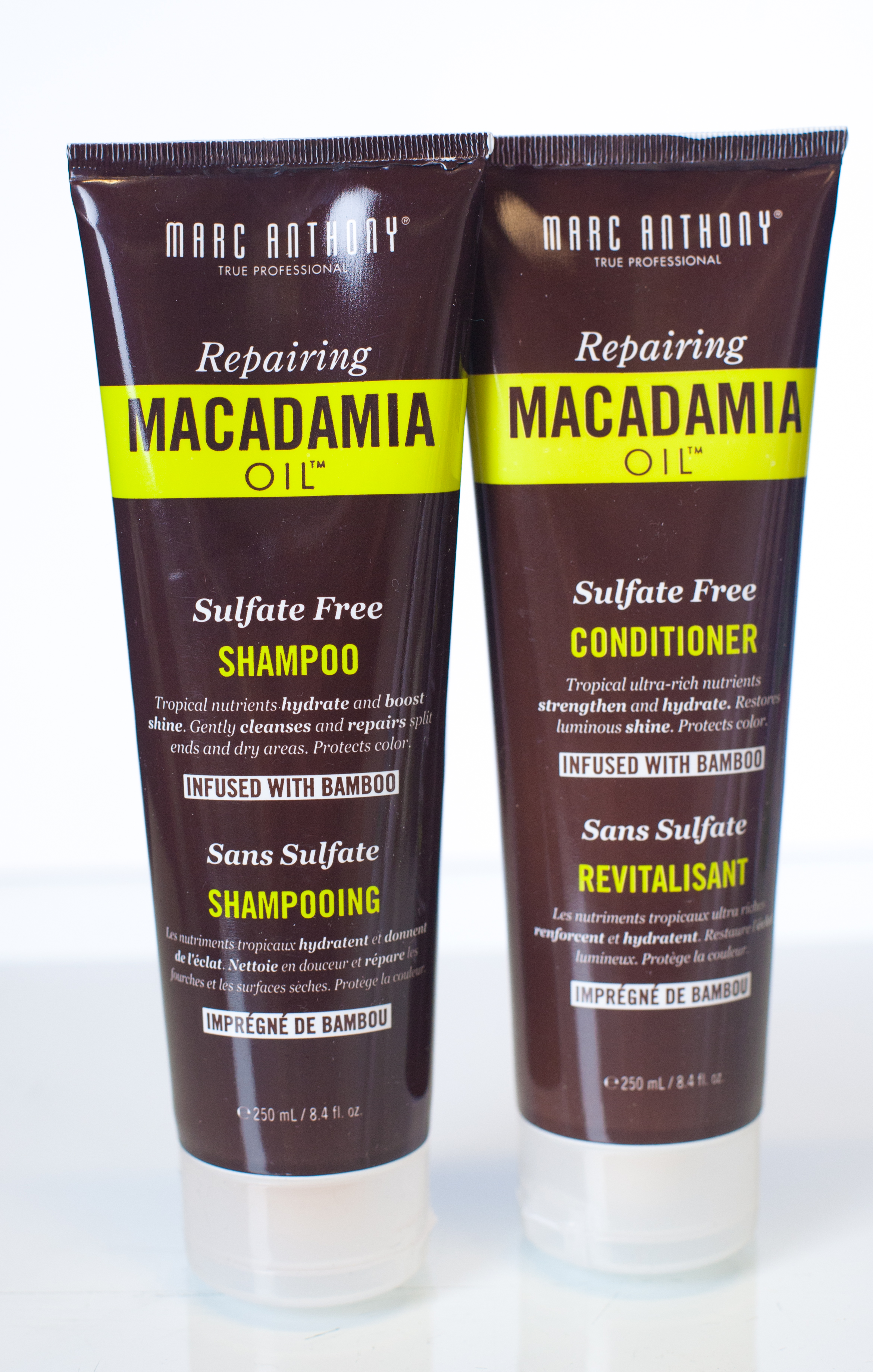 Macadamianöten är grunden i Marc Anthonys senaste sulfatfria hårserie, samt reparerande bambu. 