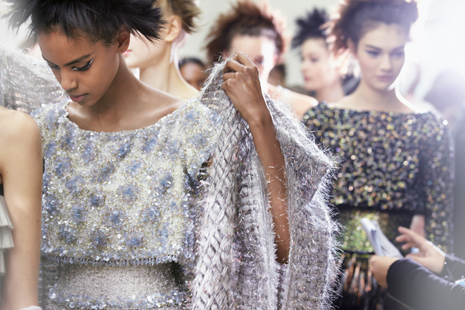 chanel-spring-summer-2014-haute-couture-backstage-01