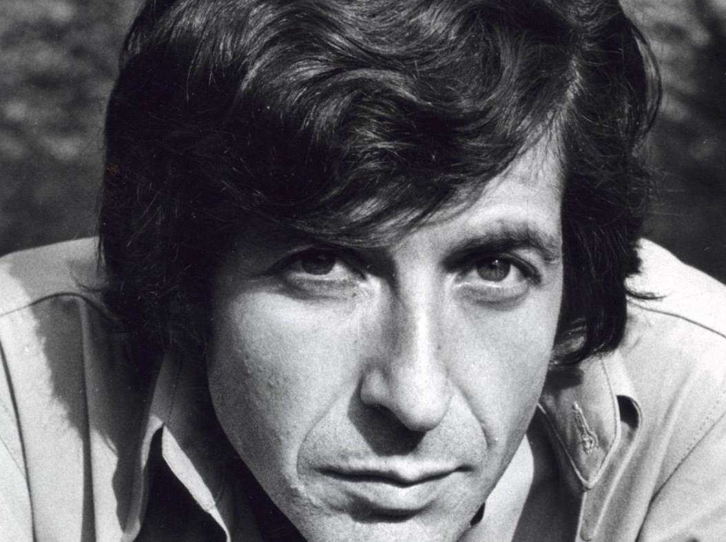 Hatten av för melankolins mästare Leonard Cohen som debuterad med låten ”So long, Marianne” 1979. Norskan Marianne Ihlen som han tillägnat låten dog också i år, 81 år gammal..
