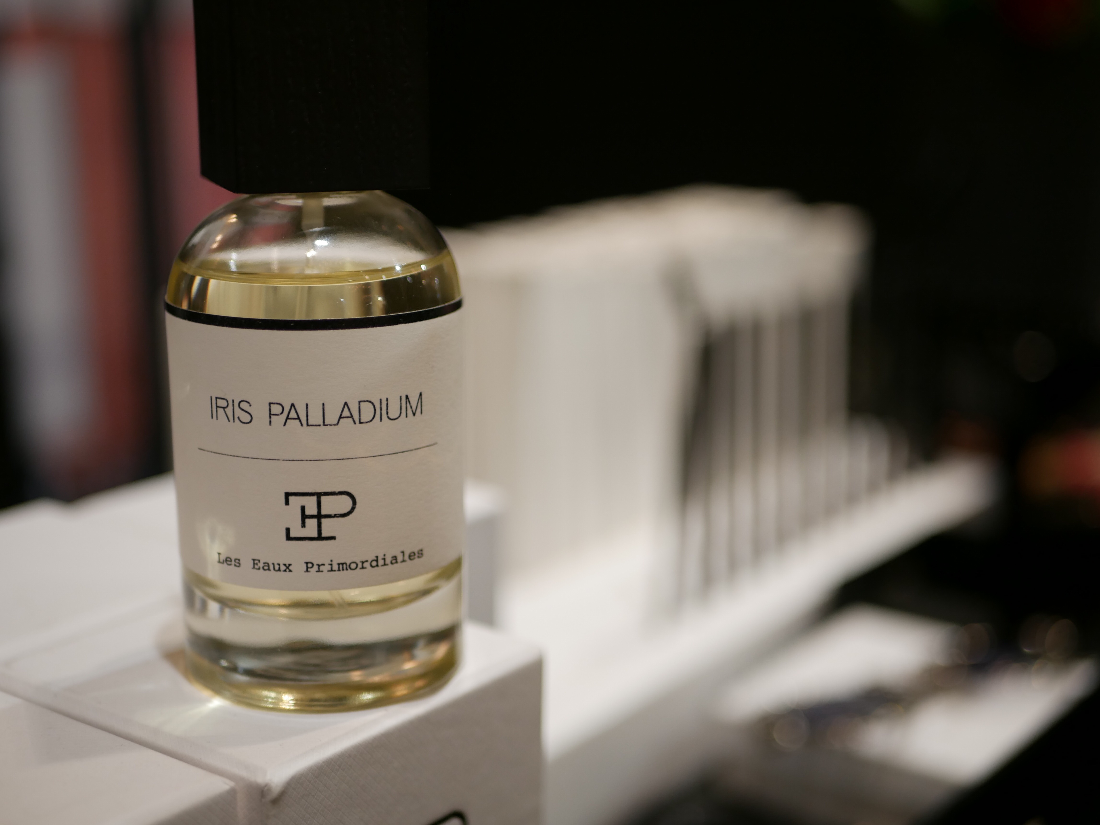Irisär huvudingrediensen i Iris Palladium från franska Les Eaux Primordiales skapat av Arnaud Poulain.