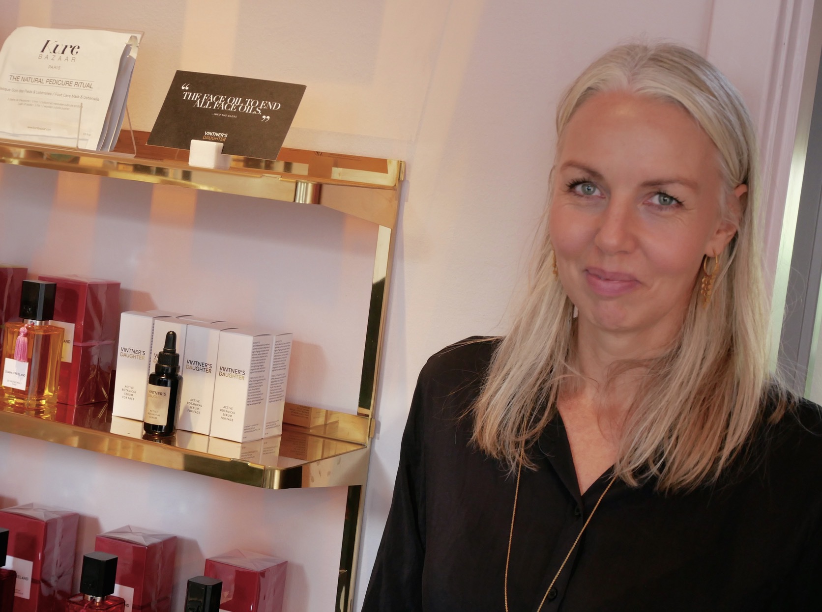 Danska ELLE:s skönhetsredaktöre Charlotte Torpegaard har samlat sina favoriter i en egen liten butik.